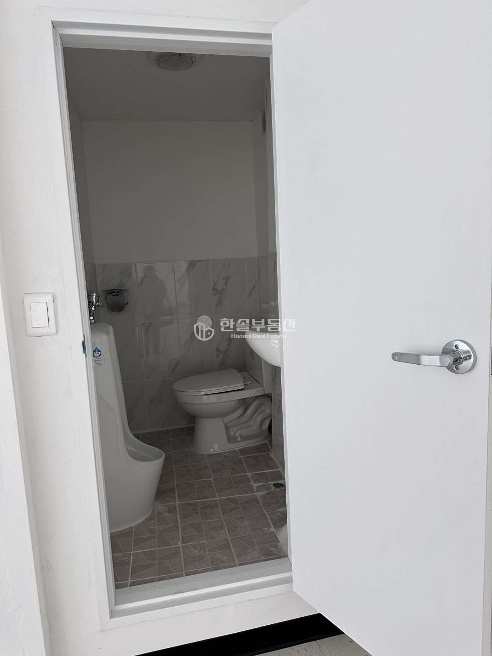 경기 용인처인구 김량장동 사진O,전용36,무권리,공실,도로변 노출좋은2층상가 월세 매물번호 10356 사진 4